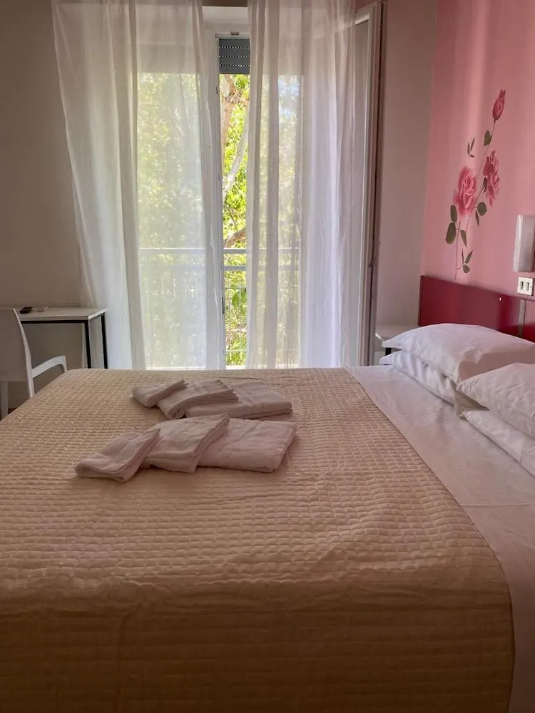 Hotel Nova Dhely Ρίμινι