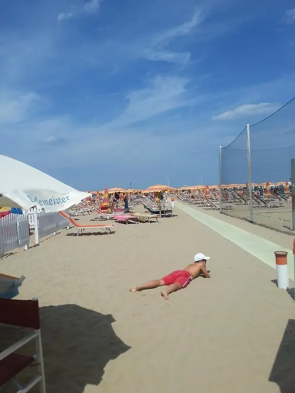 Hotel Nova Dhely Ρίμινι